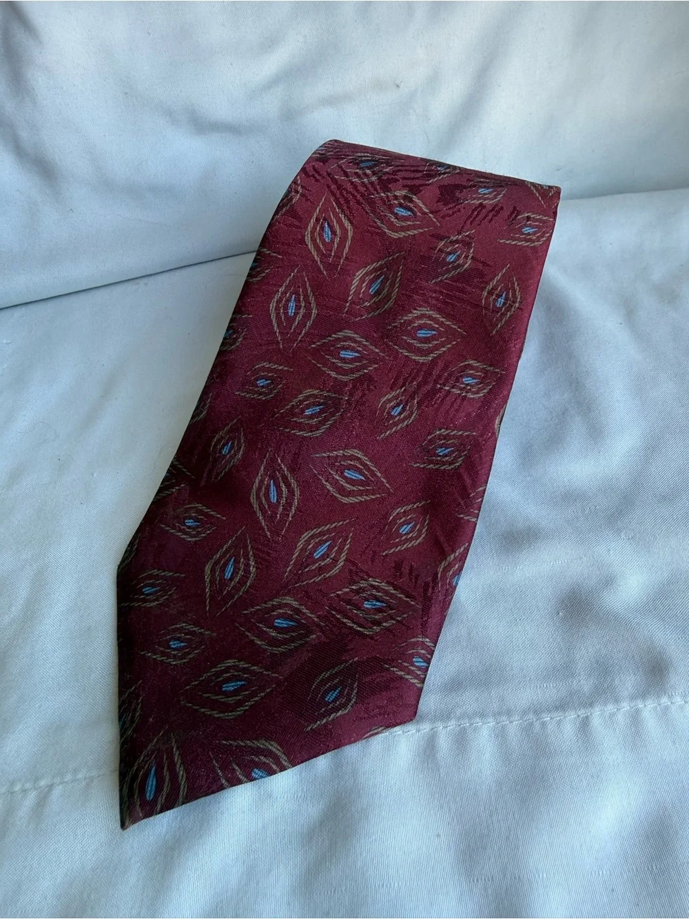 Vintage Men's Tie Lilly Dache Burgundy Patterned Tie
